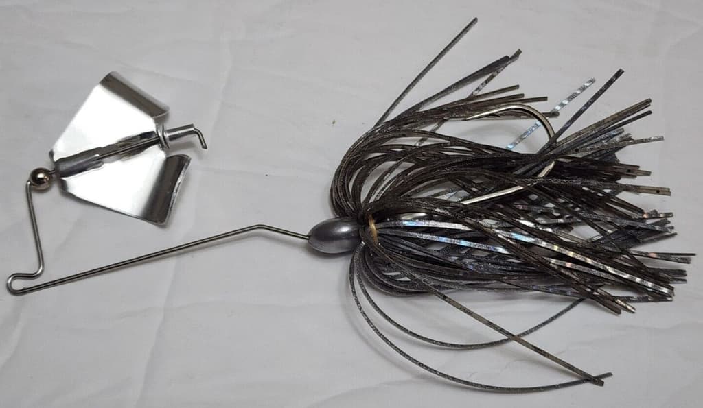 Ladies Man Custom Baits 4" Pro Planer Buzzbait 1/8oz 2/0 Silver Shad Hand Tied - Image 4