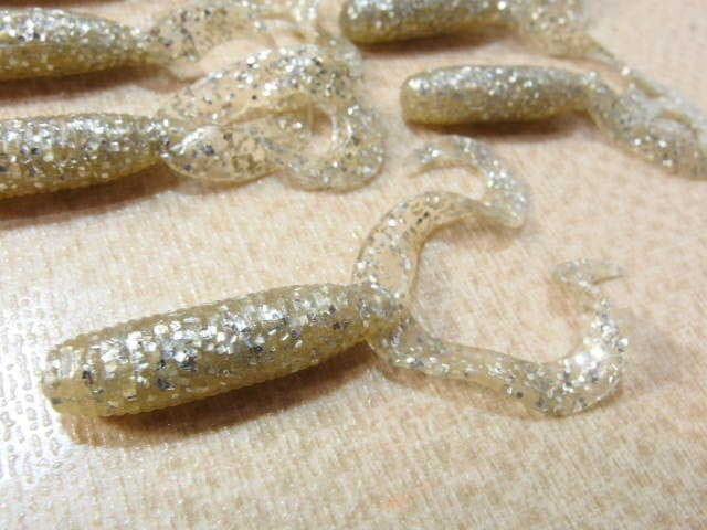 Gary Yamamoto 4 Inch Glove Double Tail 9 Pieces 35921 - Image 2