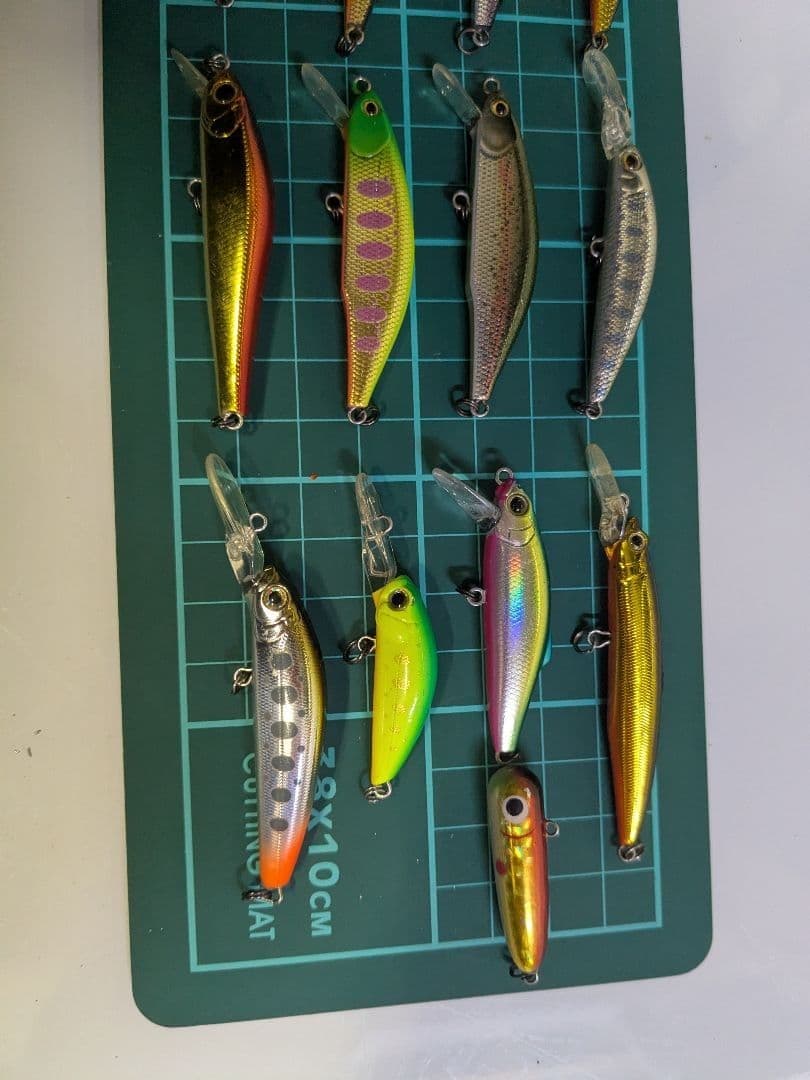 Set of 21 Stream Minnow Plugs - Image 4