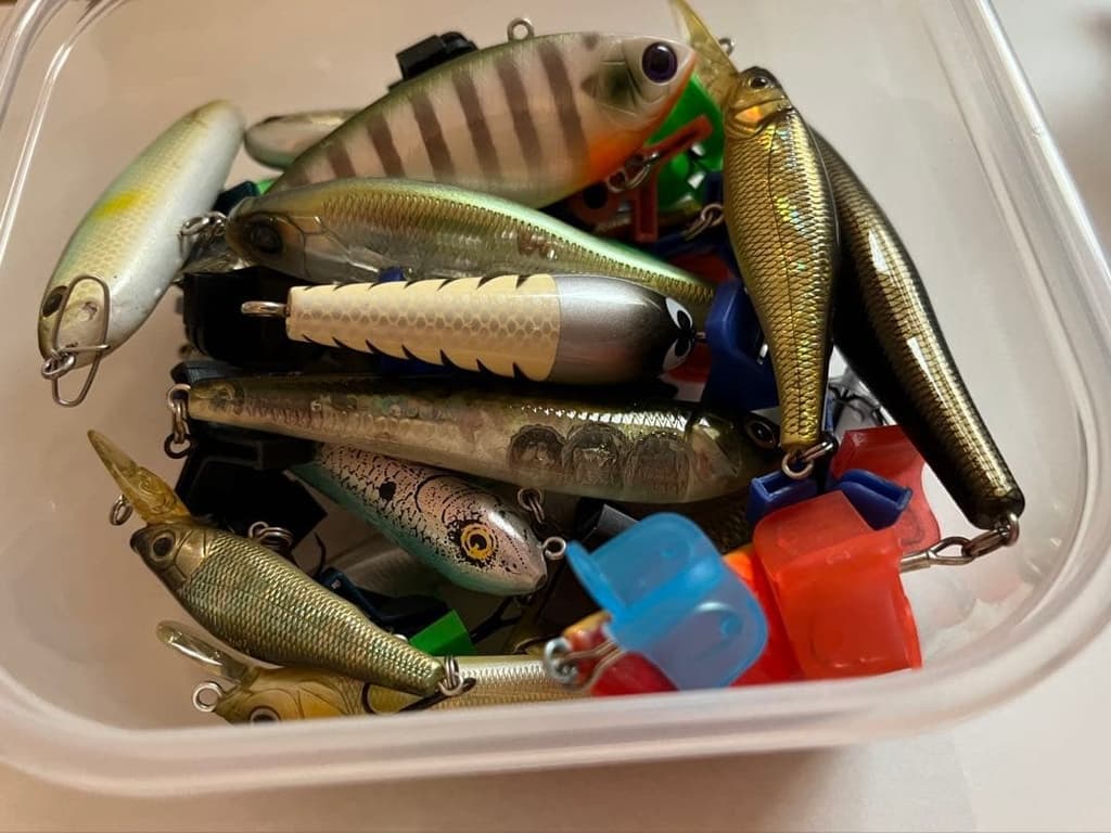Retiring from bass fishingA collection of bass plugs, including sumlures, etc. - Image 3