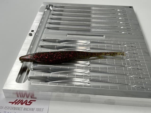 Bulk Plastic Baits - 7” Split Tail Jerkbait 6 Cavity Alu Soft Plastic Lure Mold - Image 1