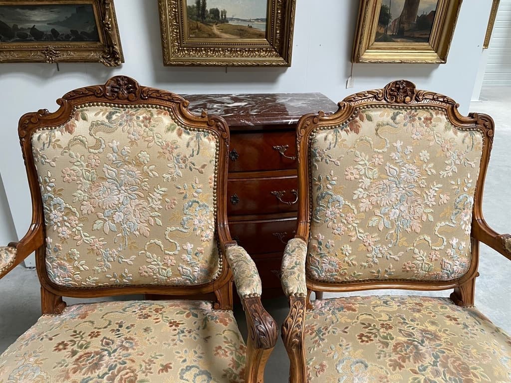 Pair of Louis XV style walnut armchairs, circa 1900 - Image 3