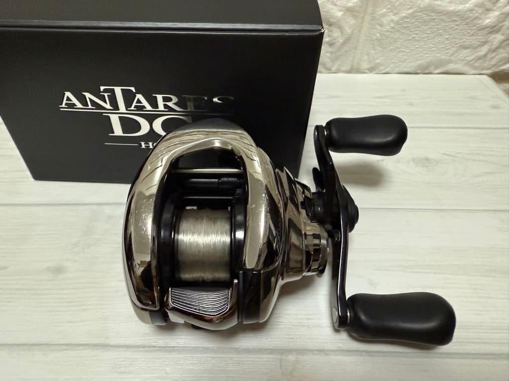 Shimano 21 Antares DC HG Right Hand Baitcasting Reel Made in Japan w/ Box & Bag - Image 3