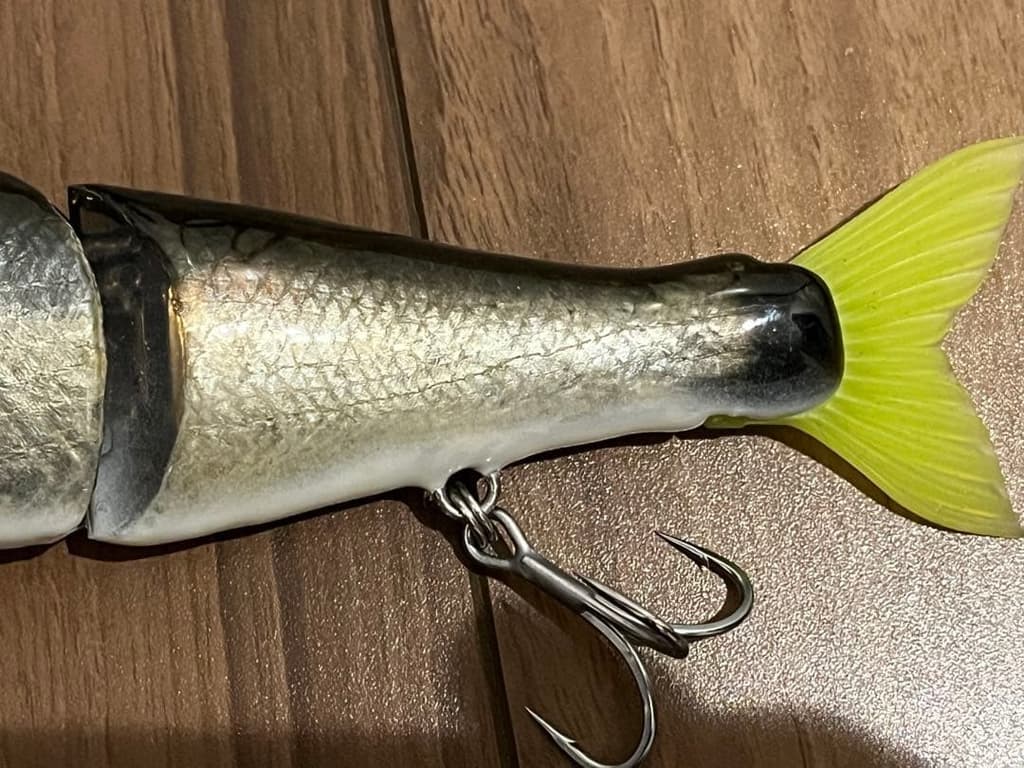 Jointed Claw Magnum Fish Skin Hard Lure UNUSED Excellent Condition - Image 6