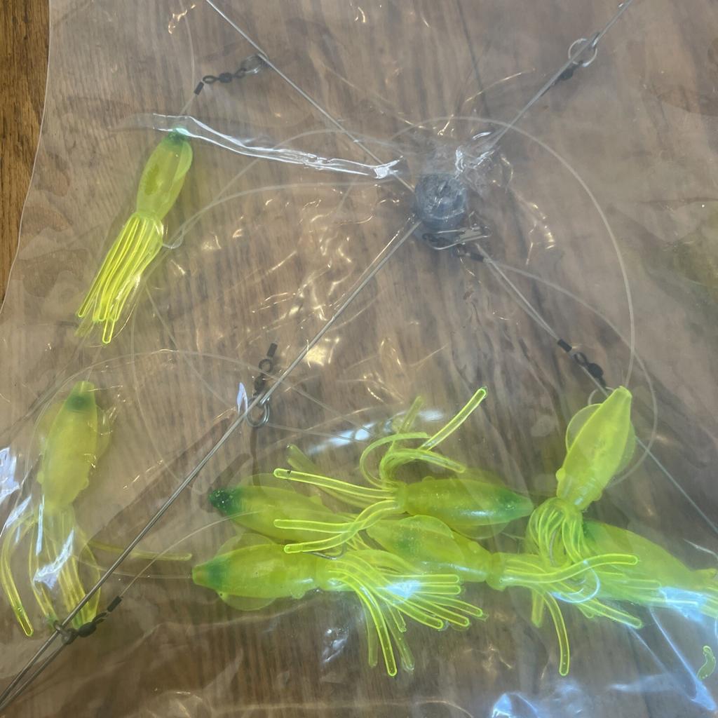 9” Umbrella Rig 4 Arm 11” With 5.5” Squid (9)  8/0 Mustad New Chartreuse Green - Image 15