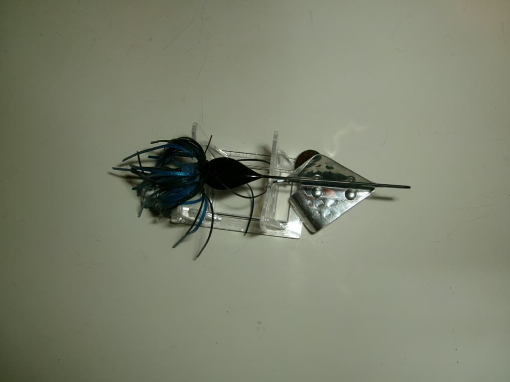 Unknown 3/4 oz. Titanium Wire Triple Wing Buzzbait Lure Buzzer Buzz - Used - Image 2