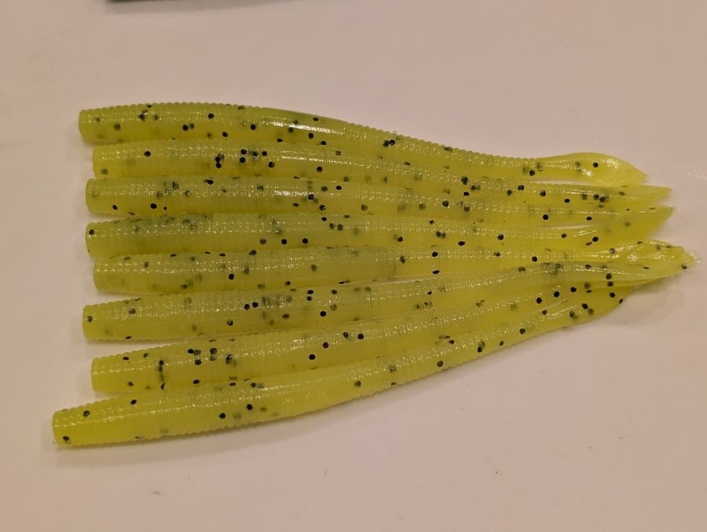Gary Yamamoto Cut Tail Worm 4 inch Set Chartreuse Lure Set - Image 3
