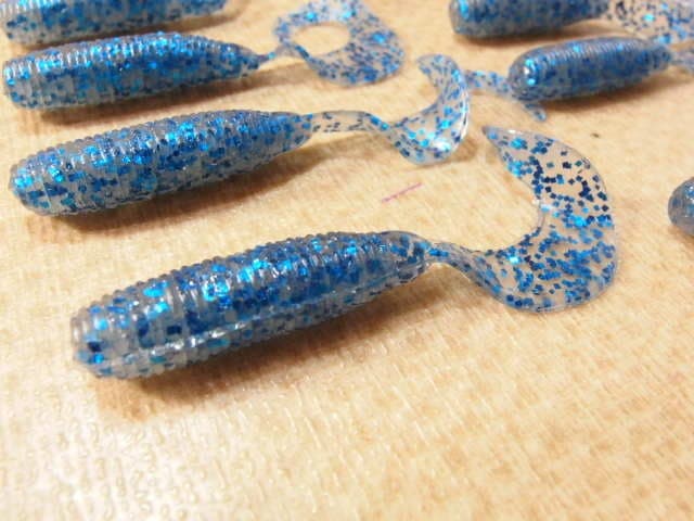 Gary Yamamoto 4 Inch Glove 8 Pieces 35879 - Image 2