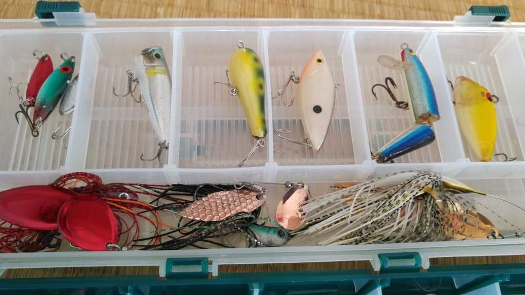 Old Lure Set Tackle Box Heddon Daiwa Cordell Lures Bogast Strike King Rare - Image 8
