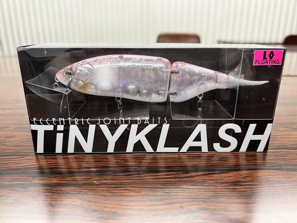 DRT TiNY KLASH Low Floating HASEGAWA PINK Ver.2 Japanese Fishing Lure Swimbait - Image 1