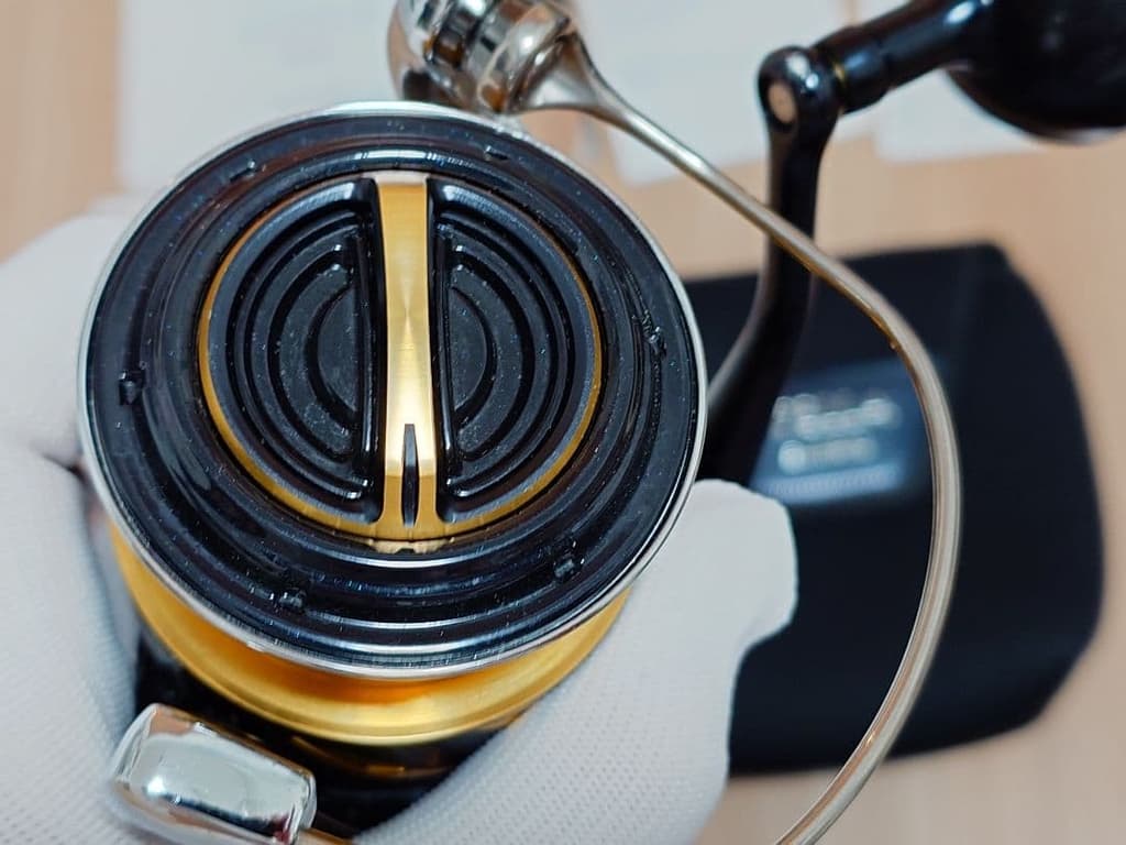 Shimano STELL SW6000G spinning reel - Image 6