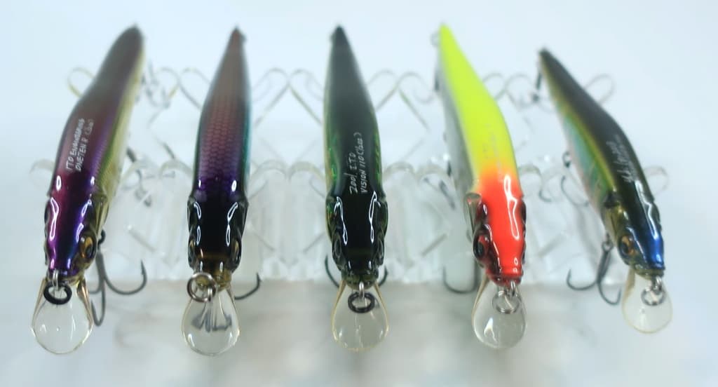 15 Megabass Vision110(Jr,SW,LBO,R,R+1) (Hook changed, paint peeled) Lot - Image 4