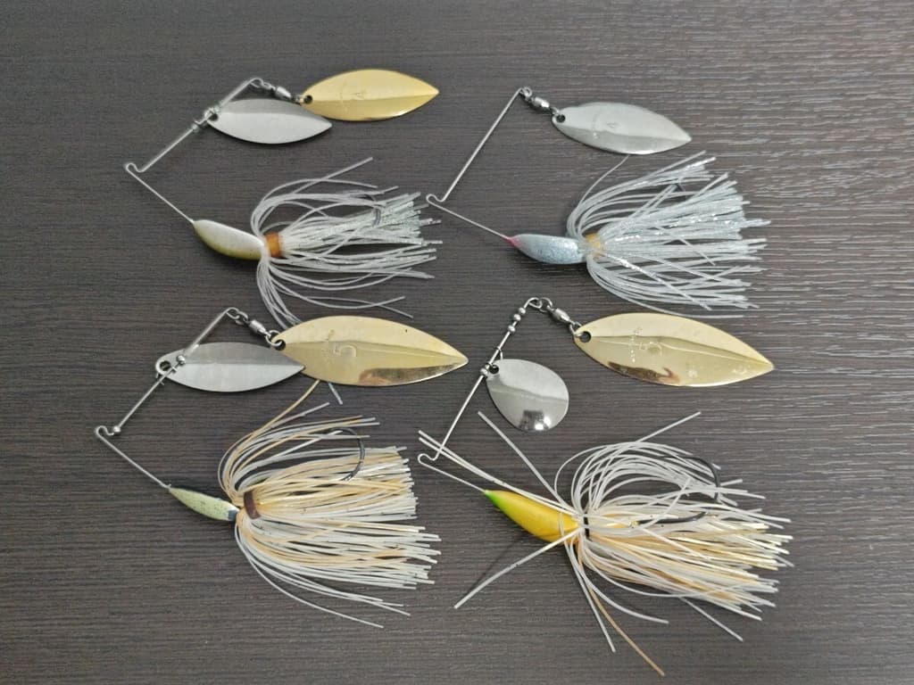 Megabass V-FLAT V Flat # Yuki Ito Old Spinnerbait (Set of 4) - Image 1