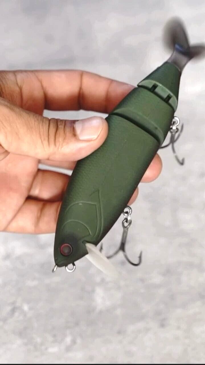 weeble YATTABAIT Tech Stealth Green Color 1.65oz Swimbait Floating NEW Japan - Image 2