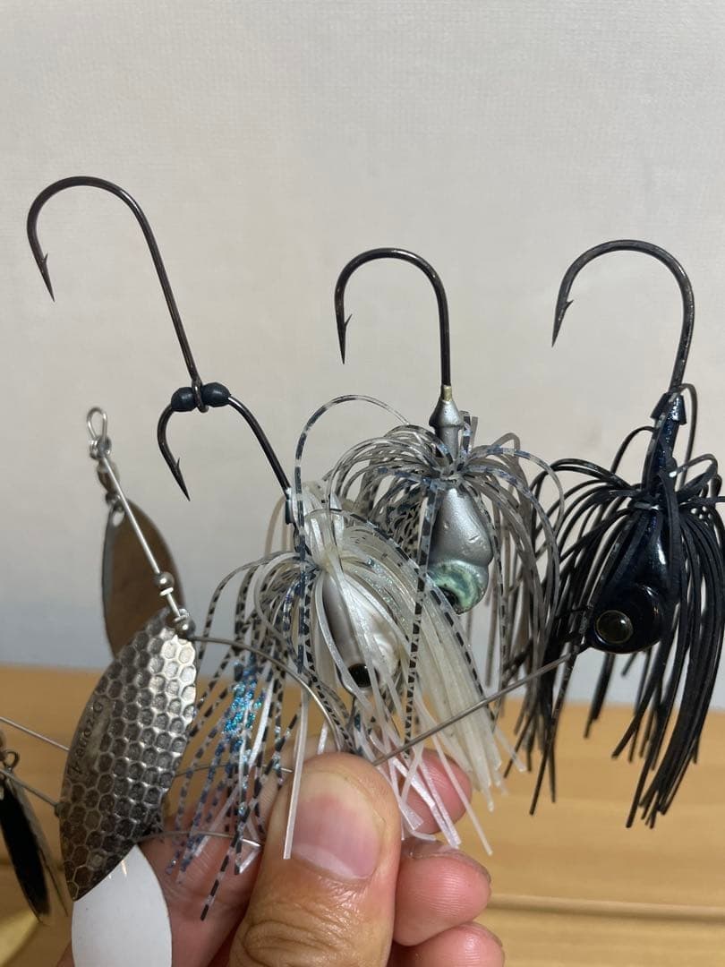 D Zone Spinnerbait Red Skirt Bait Burbless Used Fishing Lure - Image 3