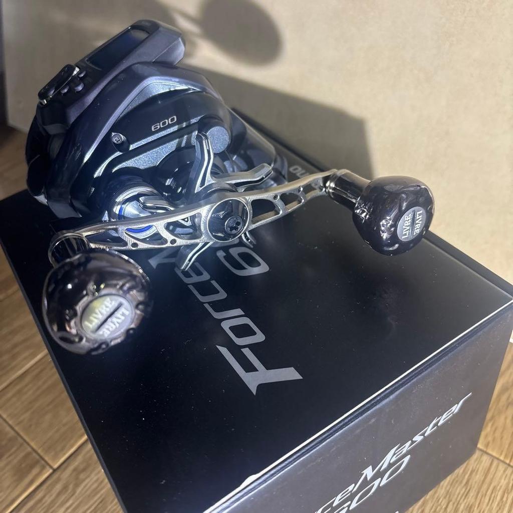 Shimano Electric Reel 600 Touch Drive, Black Handle, Used, Fishing Gear - Image 12