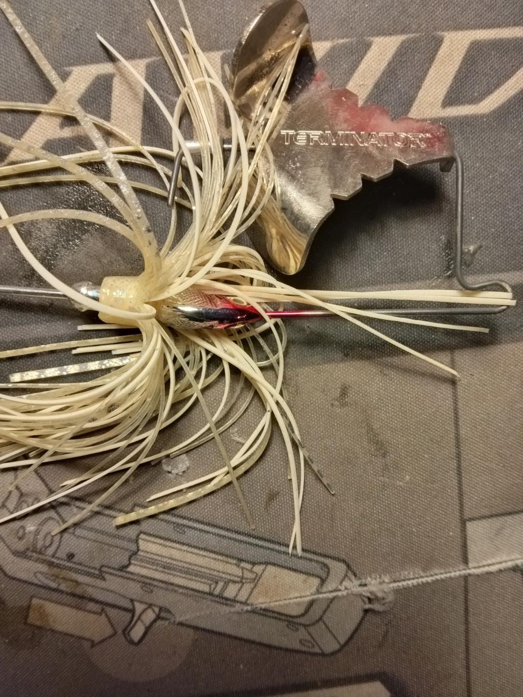 Terminator Titanium Single Blade Original Buzzbait 1/4 Oz White Used - Image 2