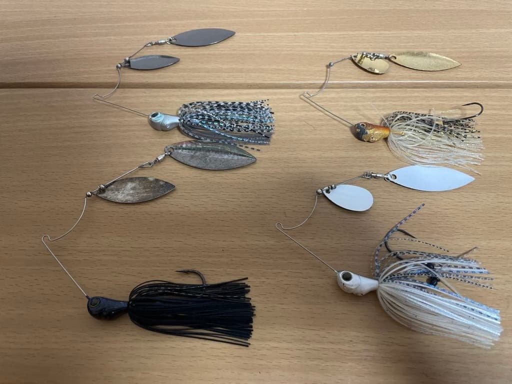 D Zone Spinnerbait Red Skirt Bait Burbless Used Fishing Lure - Image 2