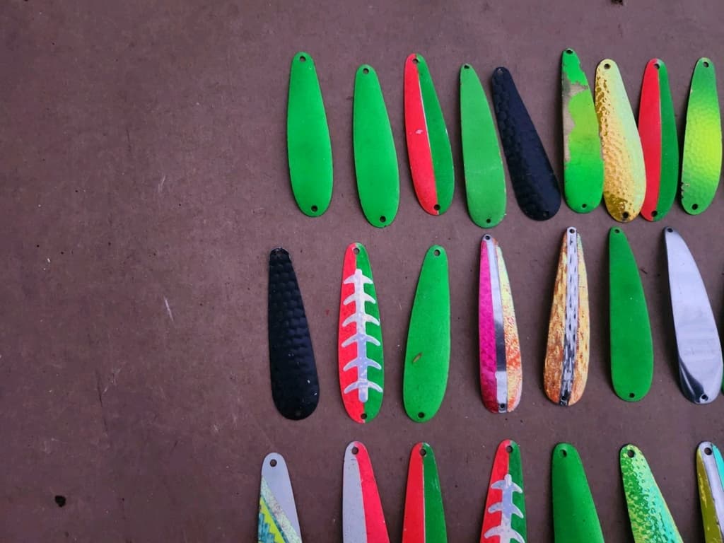 Fishing spoons size 3",4" lot of 63 used salmon trout trolling FREE SHIPPING! - Image 10