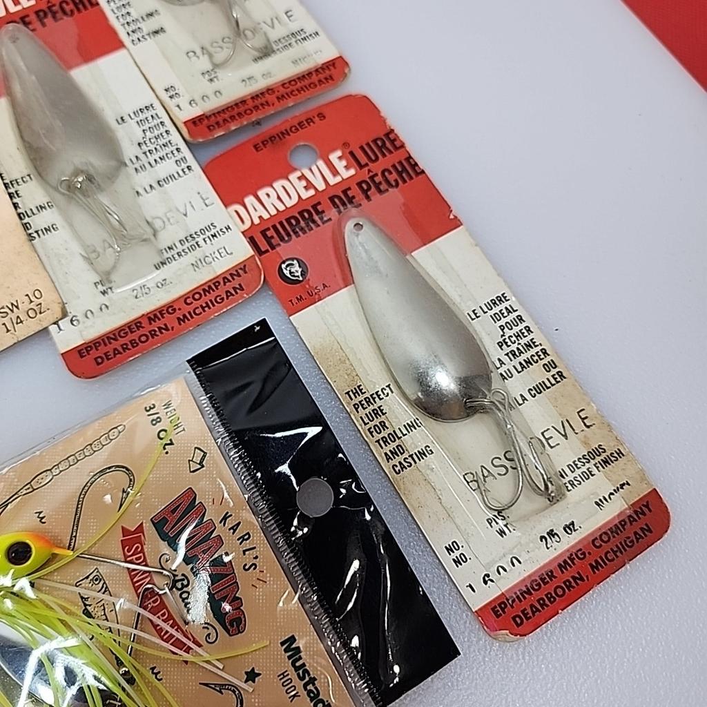 Fishing Lure Lot Vintage Mepps Comet Dardevle Spoon Jigs Jerkbait Spinnerbait - Image 11