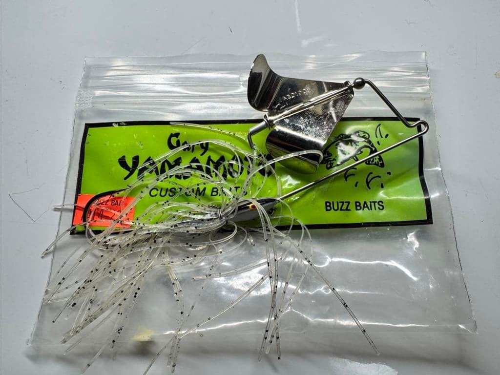 Gary Yamamoto Buzzbait Silver - Image 1