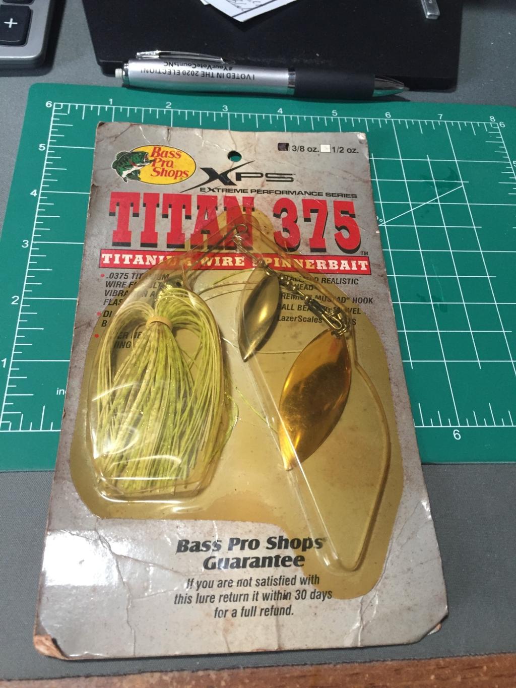 VERY RARE BASS PRO SHOPS TITAN 375 TITANIUM 3/8OZ. SPINNERBAIT NEW IN WORN PKG. - Image 1