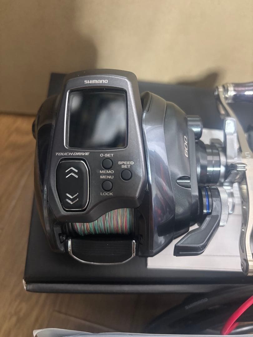Shimano Electric Reel 600 Touch Drive, Black Handle, Used, Fishing Gear - Image 2