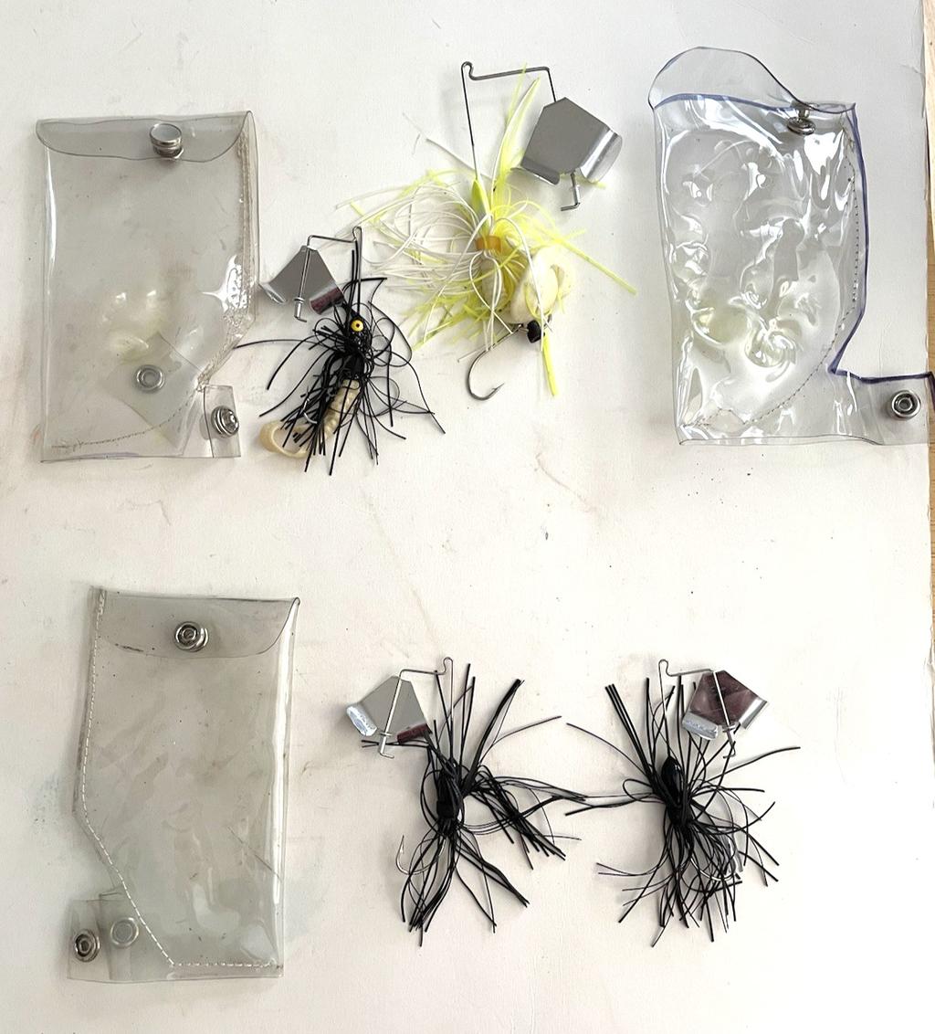 BUZZBAIT LURES Lot-4 Mixed Colors Bass Fishing w Hand-Made Cases Black Yellow - Image 1