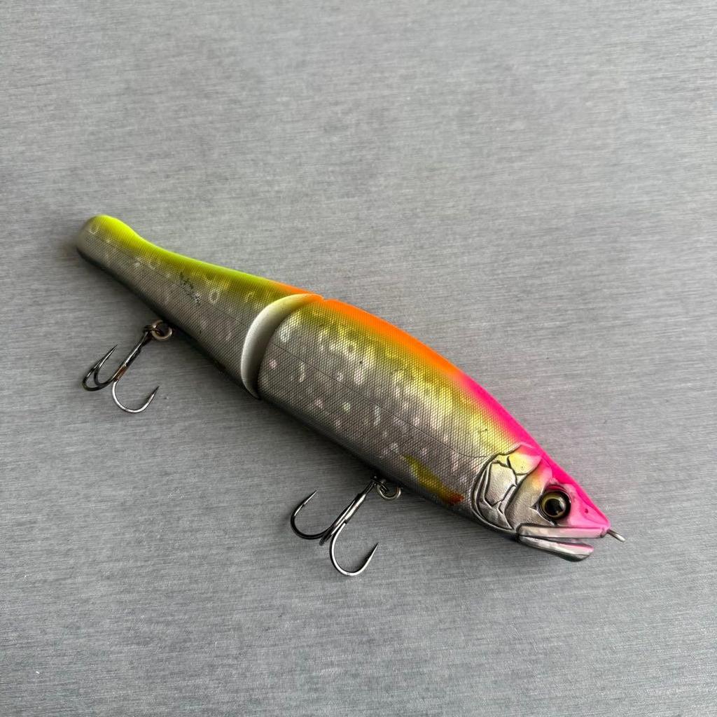Joycro Magnum Jointed Swimbait with Hooks Used Small Damage - Image 1