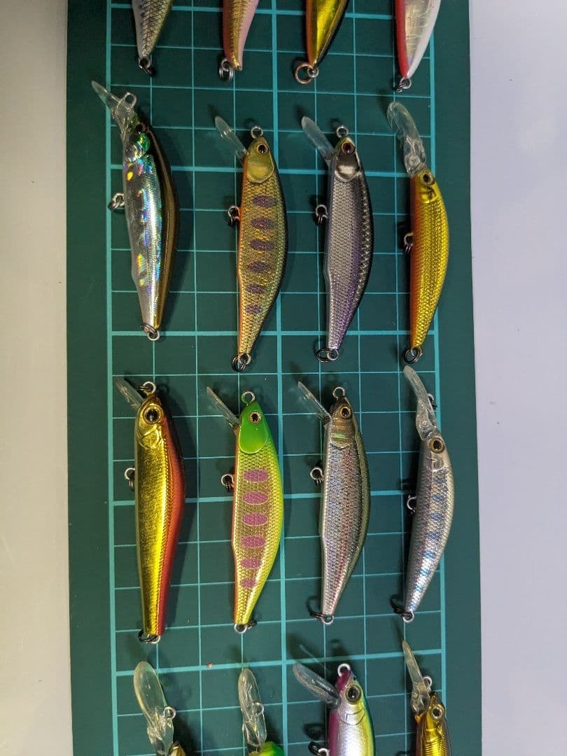 Set of 21 Stream Minnow Plugs - Image 3