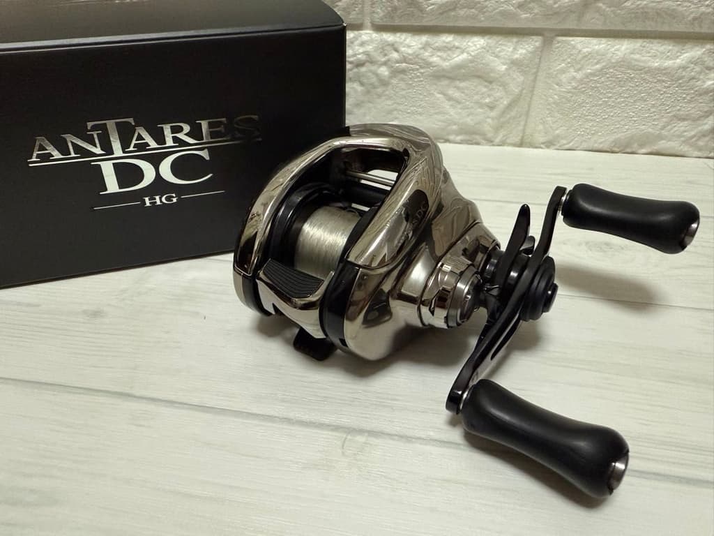 Shimano 21 Antares DC HG Right Hand Baitcasting Reel Made in Japan w/ Box & Bag - Image 2