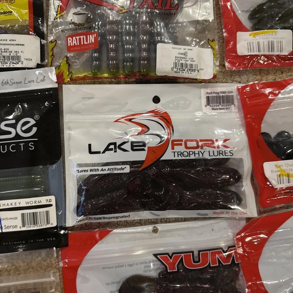 Bass Fishing Soft Plastics Lot (39) Yum Zoom Strike King Keitech 6th Sense - Image 16