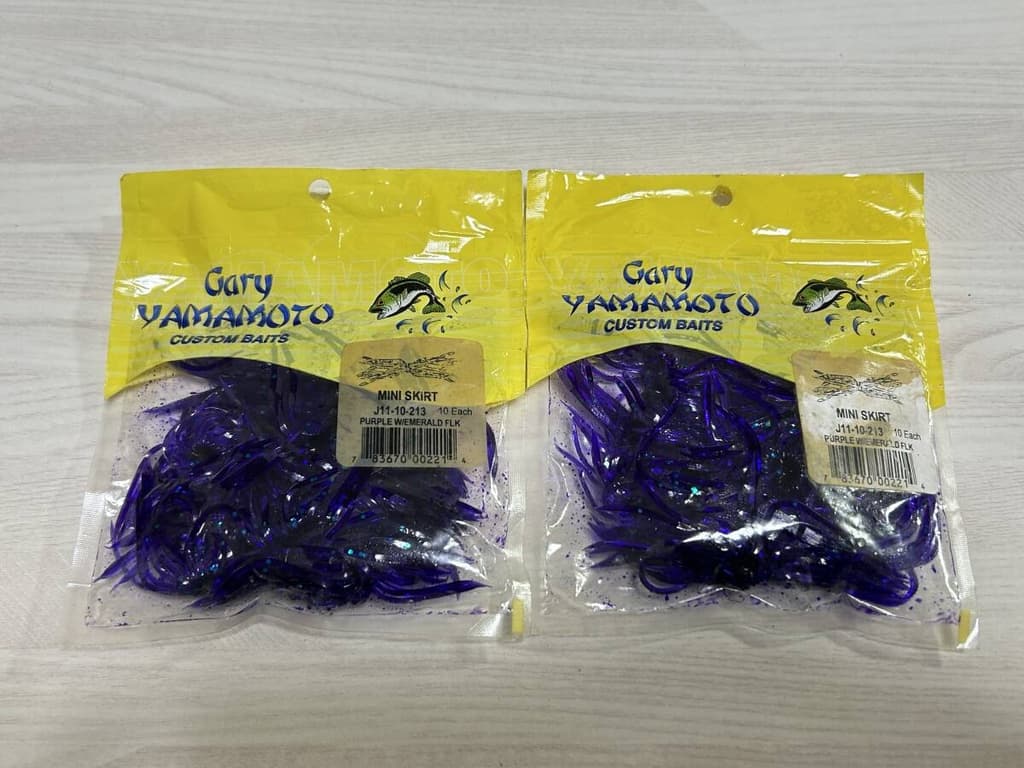 Package has stains. Gary Yamamoto Mini Skirt 10 pieces per pack, 2 packs of the - Image 1