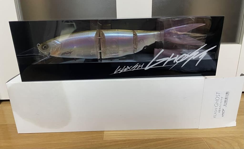 DRT Ghost Night Smelt Hard Bait Crankbait Japan & Unused - Image 1