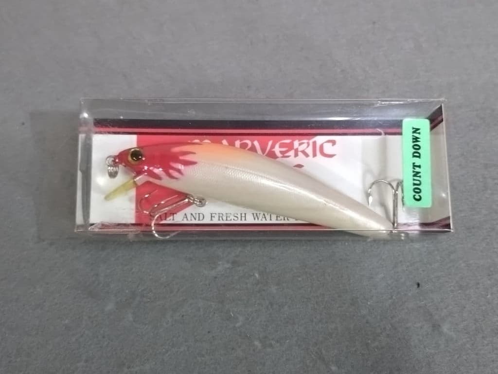 Rubber Jig Lure, Spinnerbait Lure, Line, and a large number of lures with a - Image 9