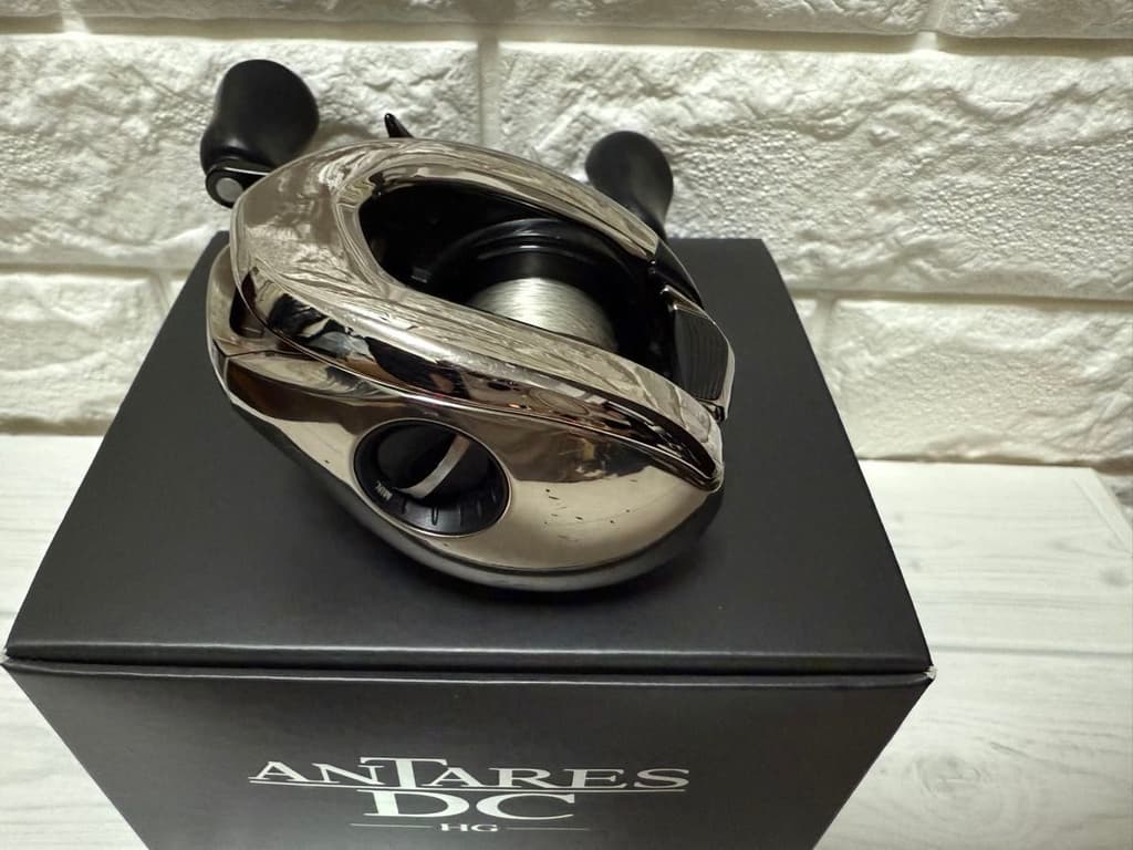 Shimano 21 Antares DC HG Right Hand Baitcasting Reel Made in Japan w/ Box & Bag - Image 5