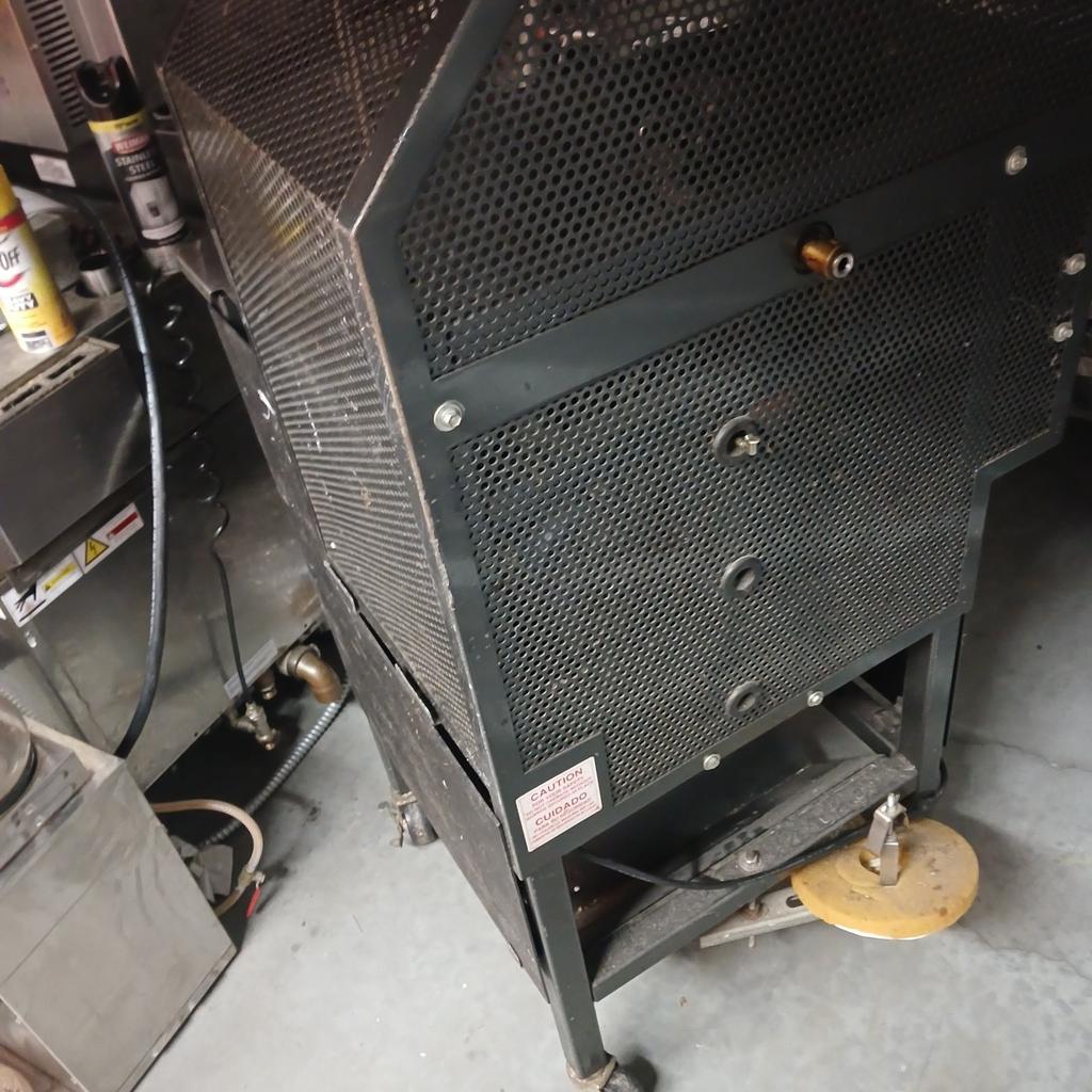 B H BUNN PACKAGE TYING MACHIINE - Image 4