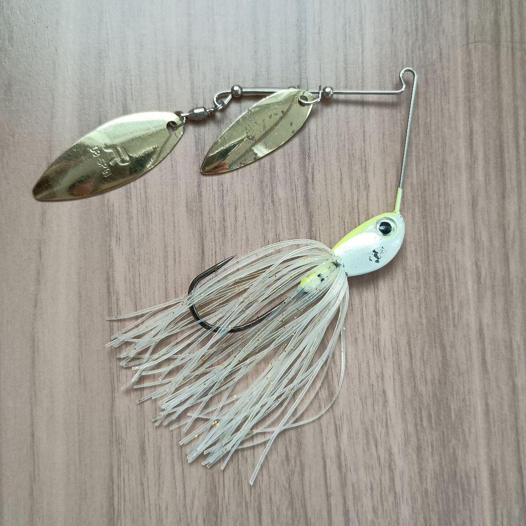 Spinnerbait White/Yellow Db-Spin Lure - Image 1