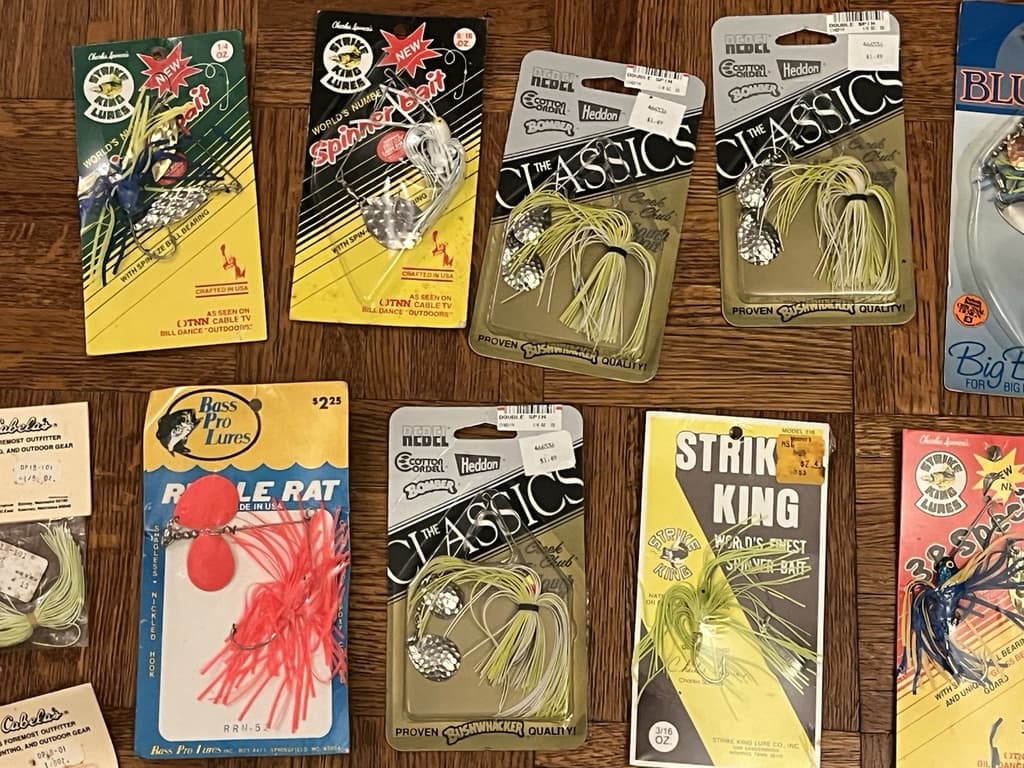 Huge Mixed Lot of 22 Bass Fishing Spinnerbaits (NOS) Strike King Rebel Lures - Image 2