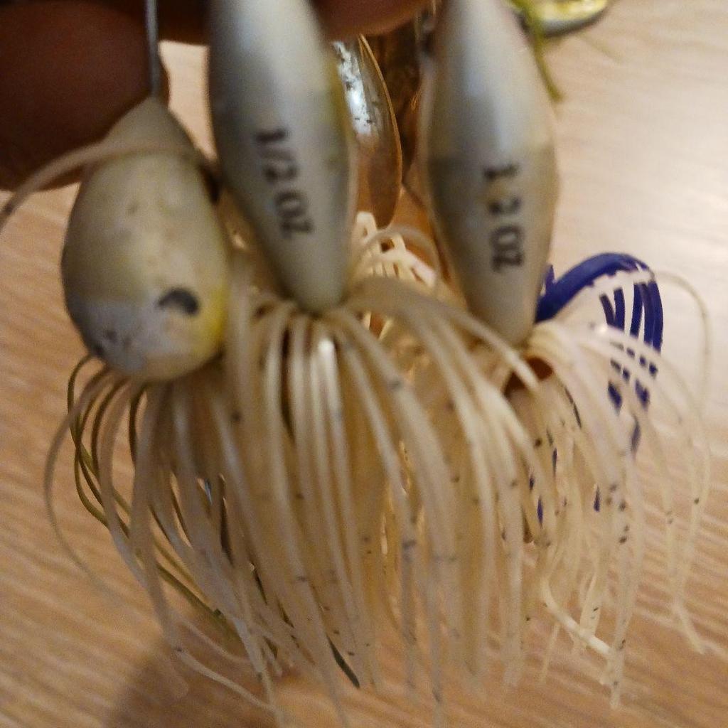 Evergreen Spinnerbait Set of 3 Gold White Green Double Willow Leaf Used - Image 11