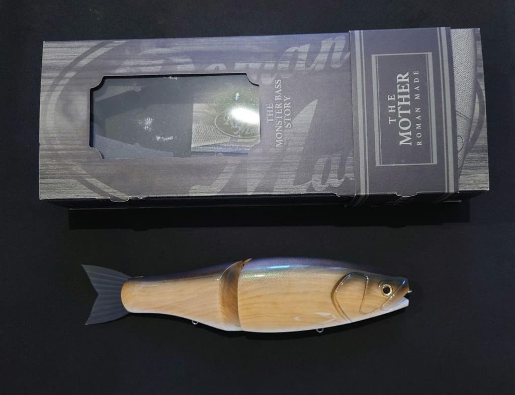 Roman Made Mother Natural Wood Fishing Bait Swimbait Used - Image 2