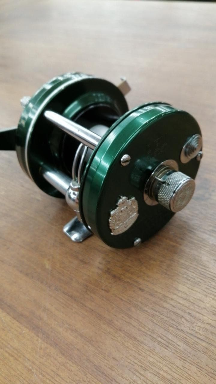 Abu Garcia Ambassadeur 5000D Bait Reel - Image 1