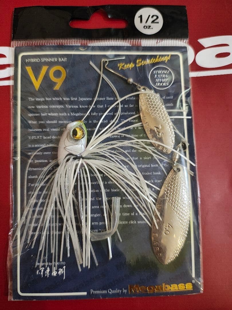 Megabass Rare Spinnerbait V9 1/2㌉(Pearl Shad) - Image 1