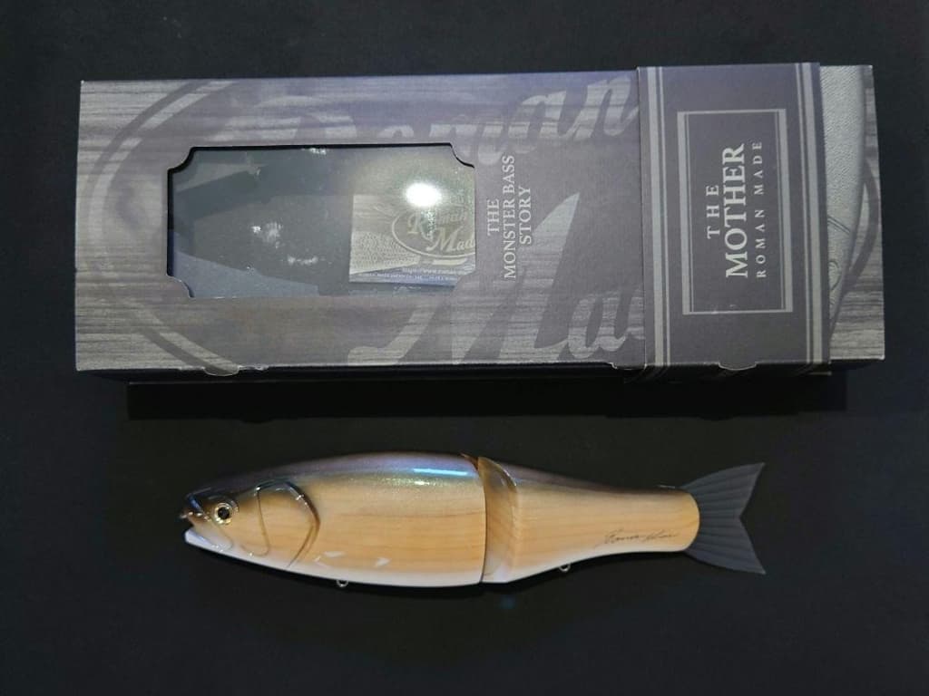 Roman Made Mother Natural Wood Fishing Bait Swimbait Used - Image 1