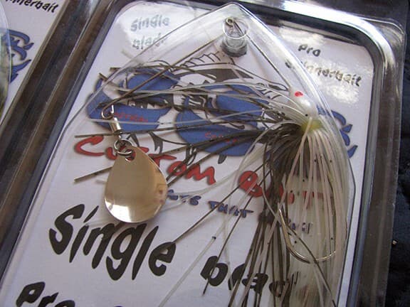 6 Custom Spinnerbaits, 1 Cavitron Buzzbait, 1 Mega Strike visor. - Image 4