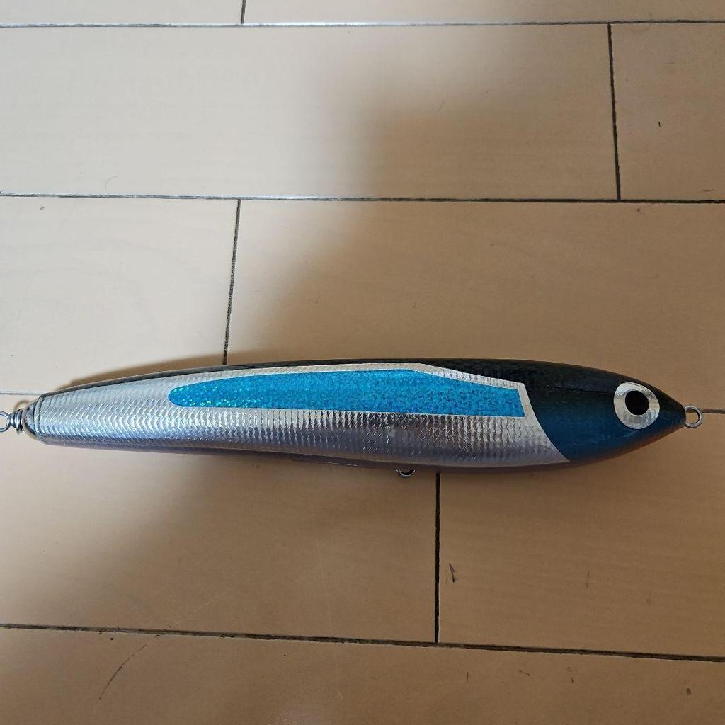 Diablo GT Gamma 200 SM Carpenter Fishing Reel Needle Damage Used - Image 2