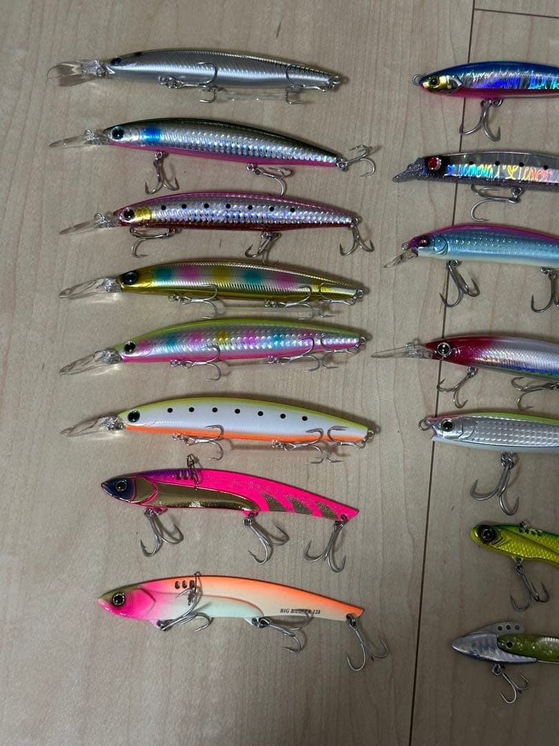 Minnow plugs, set of 15, including Set Upper, Big Backer, etc. For as a set or - Image 2