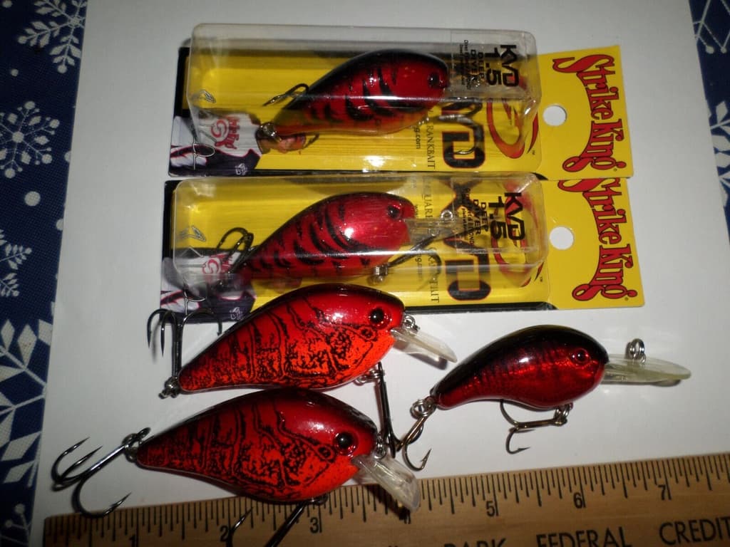 3 Crankbait Strike King KVD 1.5  One pro model & 2 Square bill lures RED - Image 1