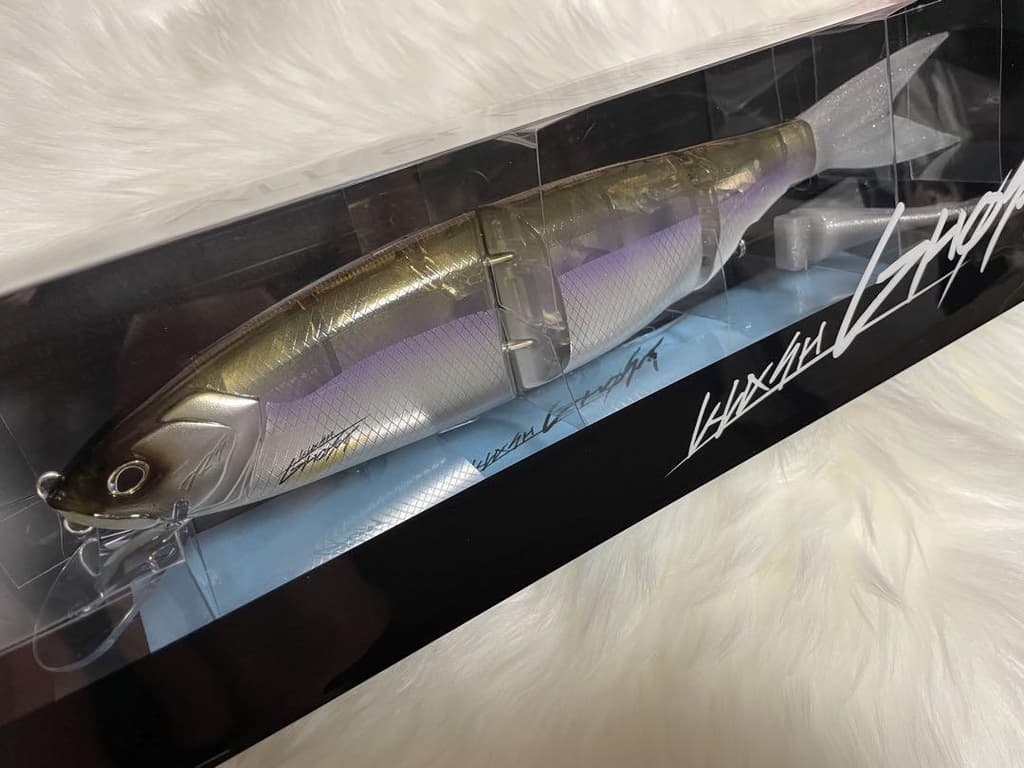 DRT Klash Ghost Biwasagi Color Big Bait Fishing Lure - Image 1