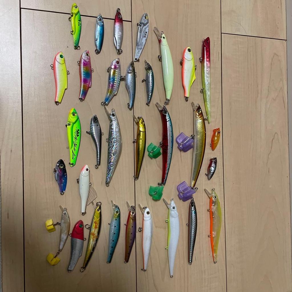 31 saltwater lures - Image 1